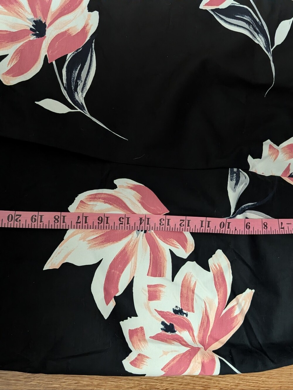 Ann Taylor Factory Black Floral Pencil Skirt Size 8 Pink White Midi Office - Picture 9 of 11